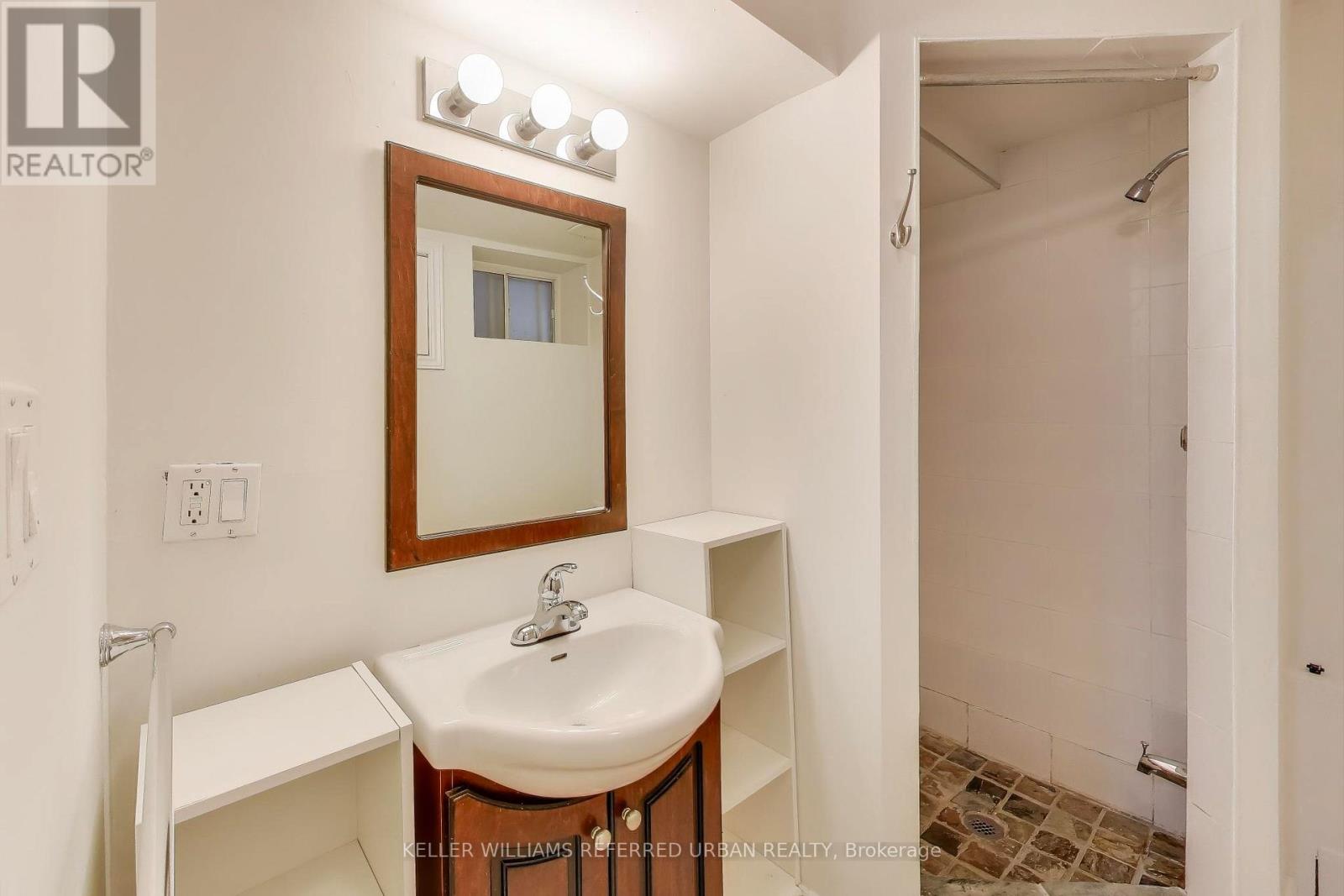 39 Eastwood Road, Toronto, Ontario  M4L 2C6 - Photo 30 - E12476269