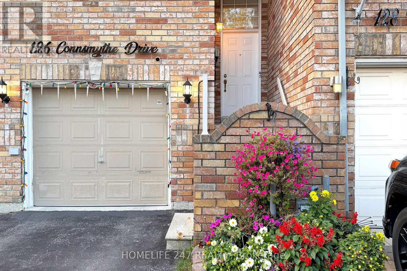 126 Conn Smythe Drive, Toronto, Ontario  M1J 3P5 - Photo 2 - E12476310