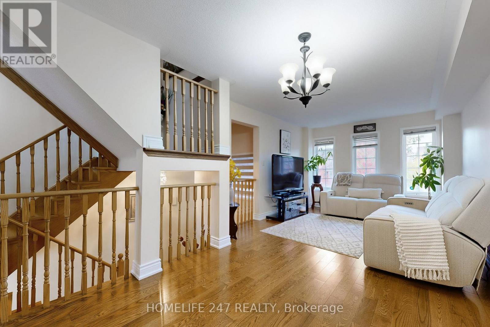 126 Conn Smythe Drive, Toronto, Ontario  M1J 3P5 - Photo 6 - E12476310