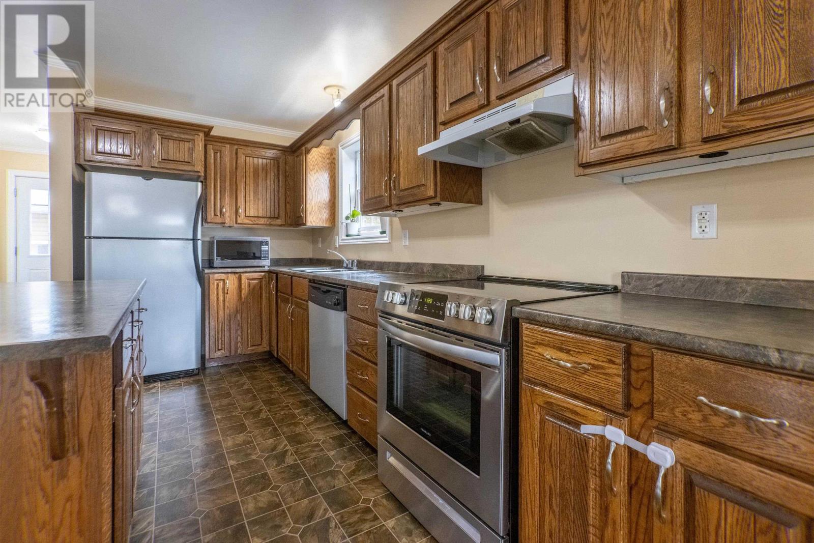 25 Brownell Avenue, Amherst, Nova Scotia  B4H 1Z8 - Photo 18 - 202526367