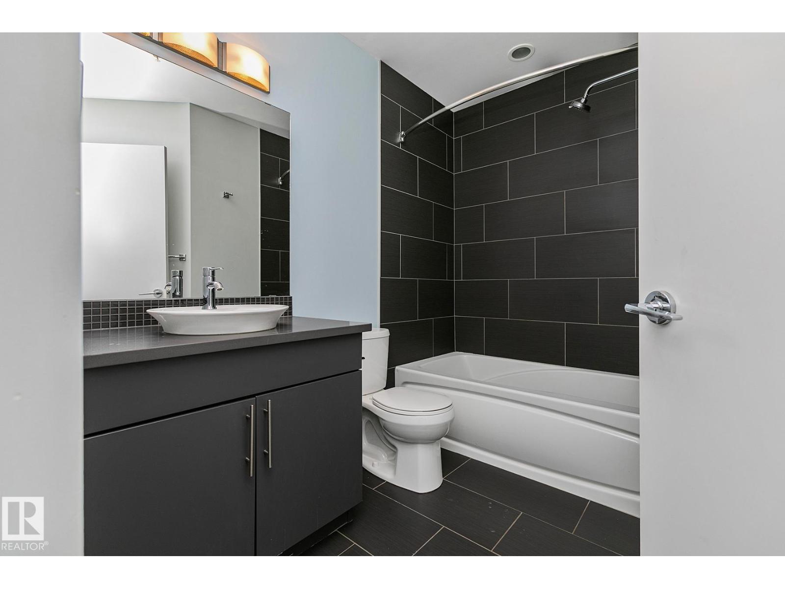 #302 10611 117 St Nw, Edmonton, Alberta  T5H 0G6 - Photo 40 - E4462355