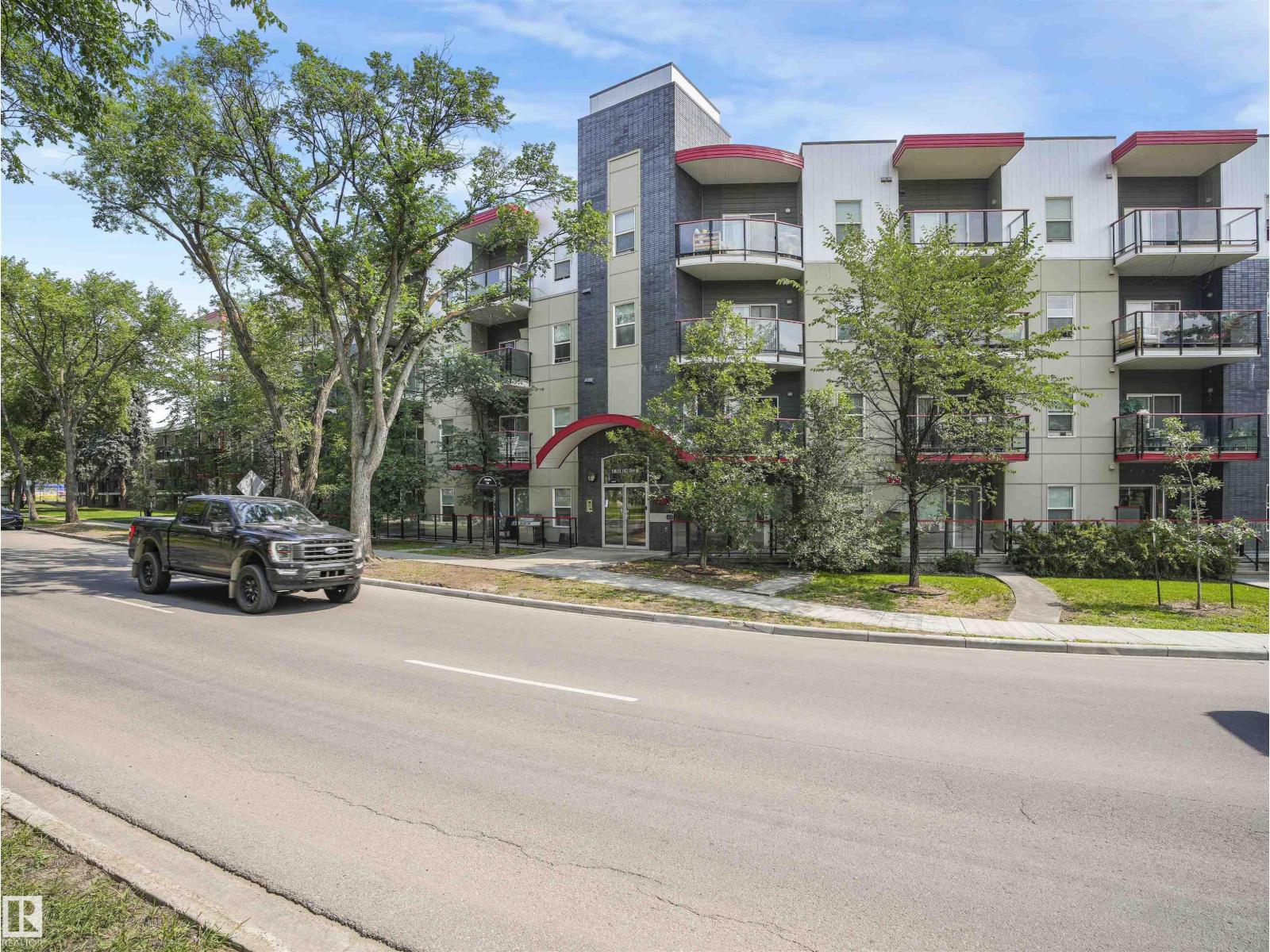#302 10611 117 St Nw, Edmonton, Alberta  T5H 0G6 - Photo 3 - E4462355