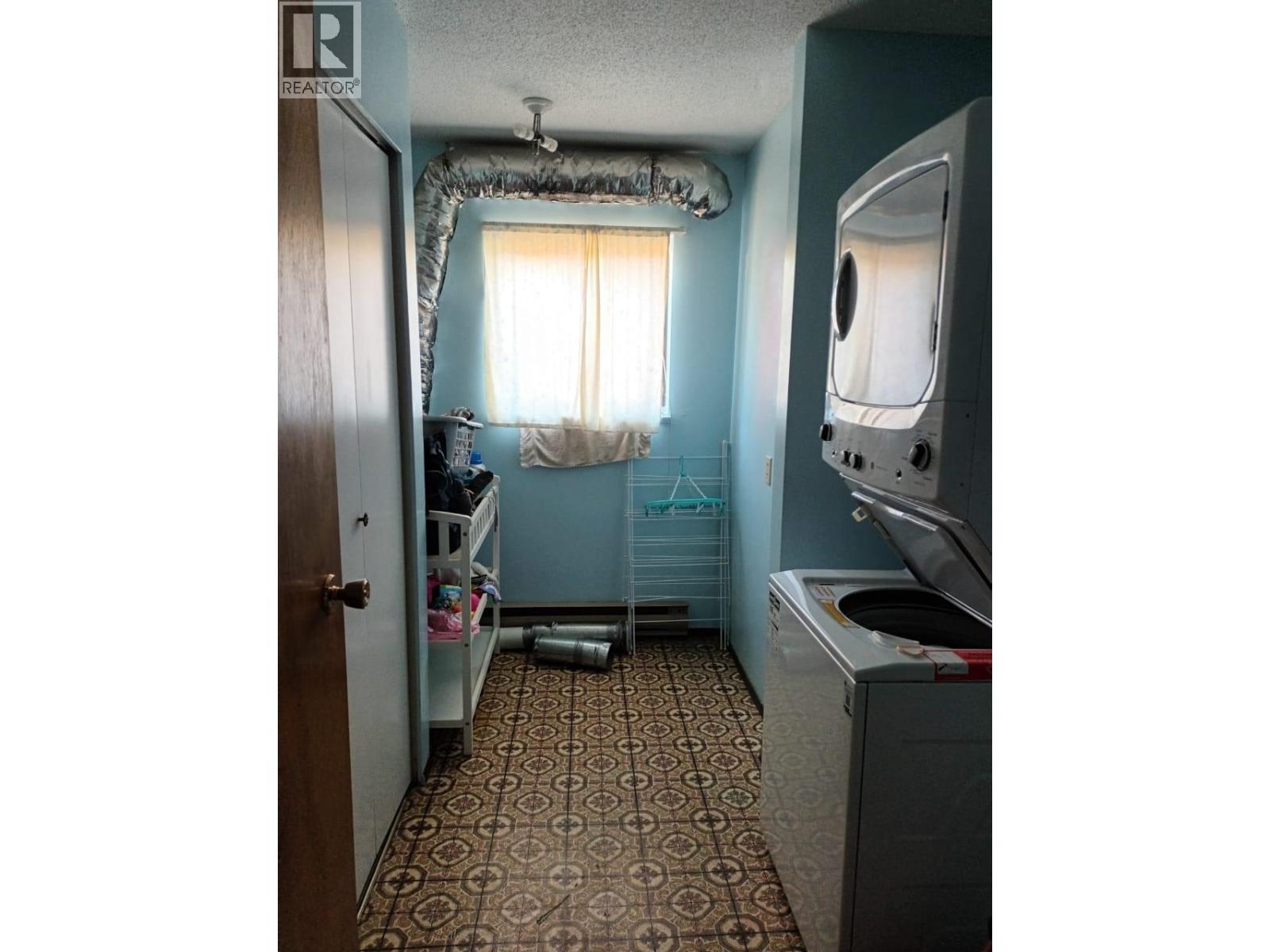 435 5th Avenue, Burns Lake, British Columbia  V0J 1E0 - Photo 12 - C8072085