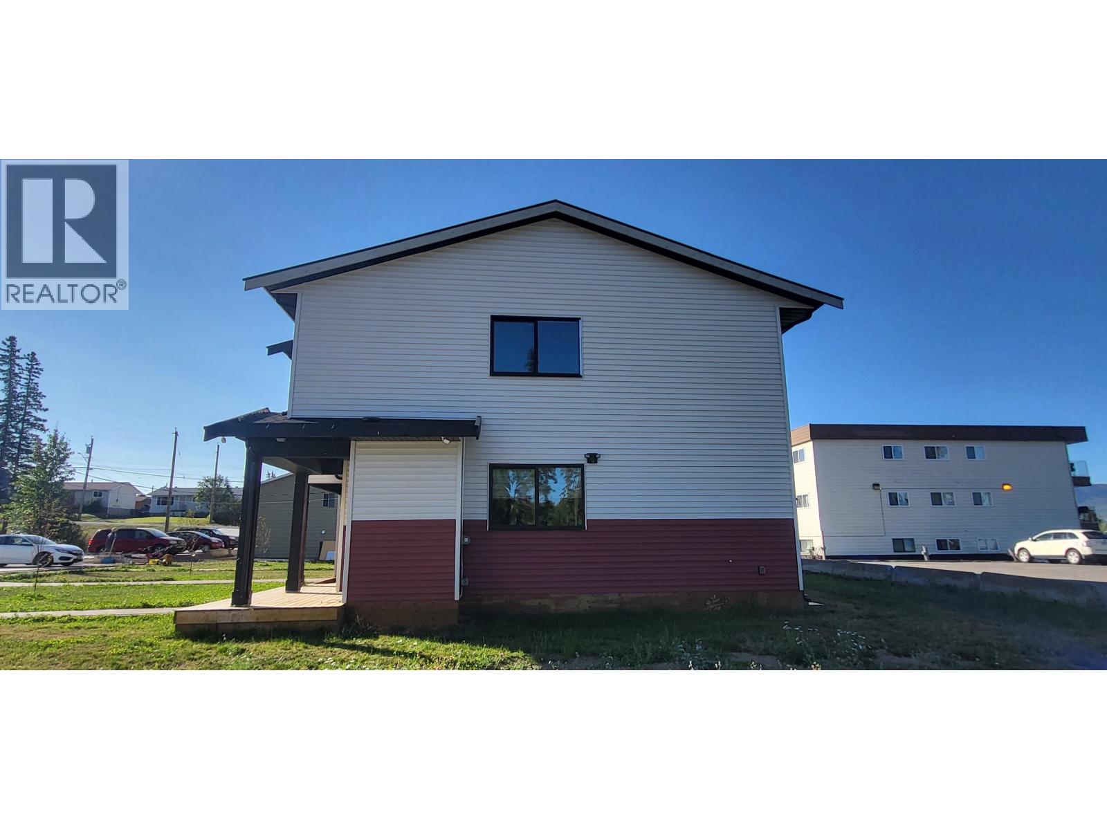 435 5th Avenue, Burns Lake, British Columbia  V0J 1E0 - Photo 2 - C8072085