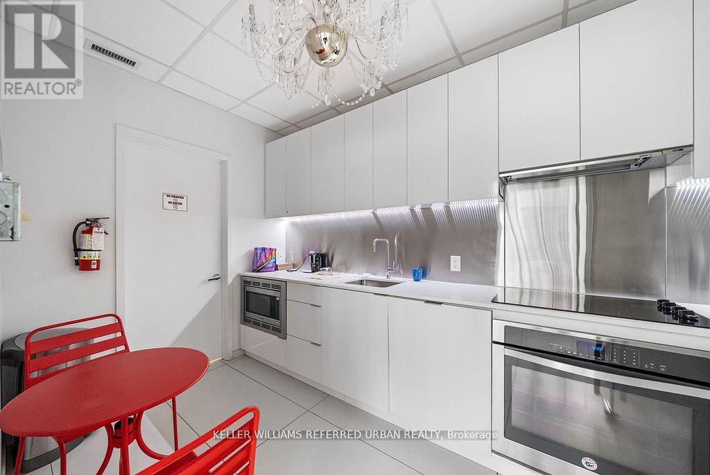 3408 - 185 Roehampton Avenue, Toronto, Ontario  M4P 1R4 - Photo 44 - C12476399