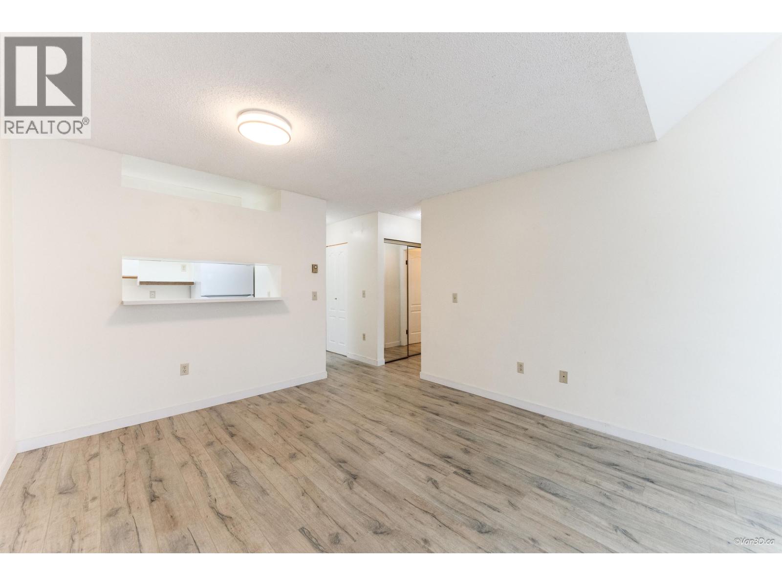 310 7580 Minoru Boulevard, Richmond, British Columbia  V6Y 1Z5 - Photo 7 - R3060890
