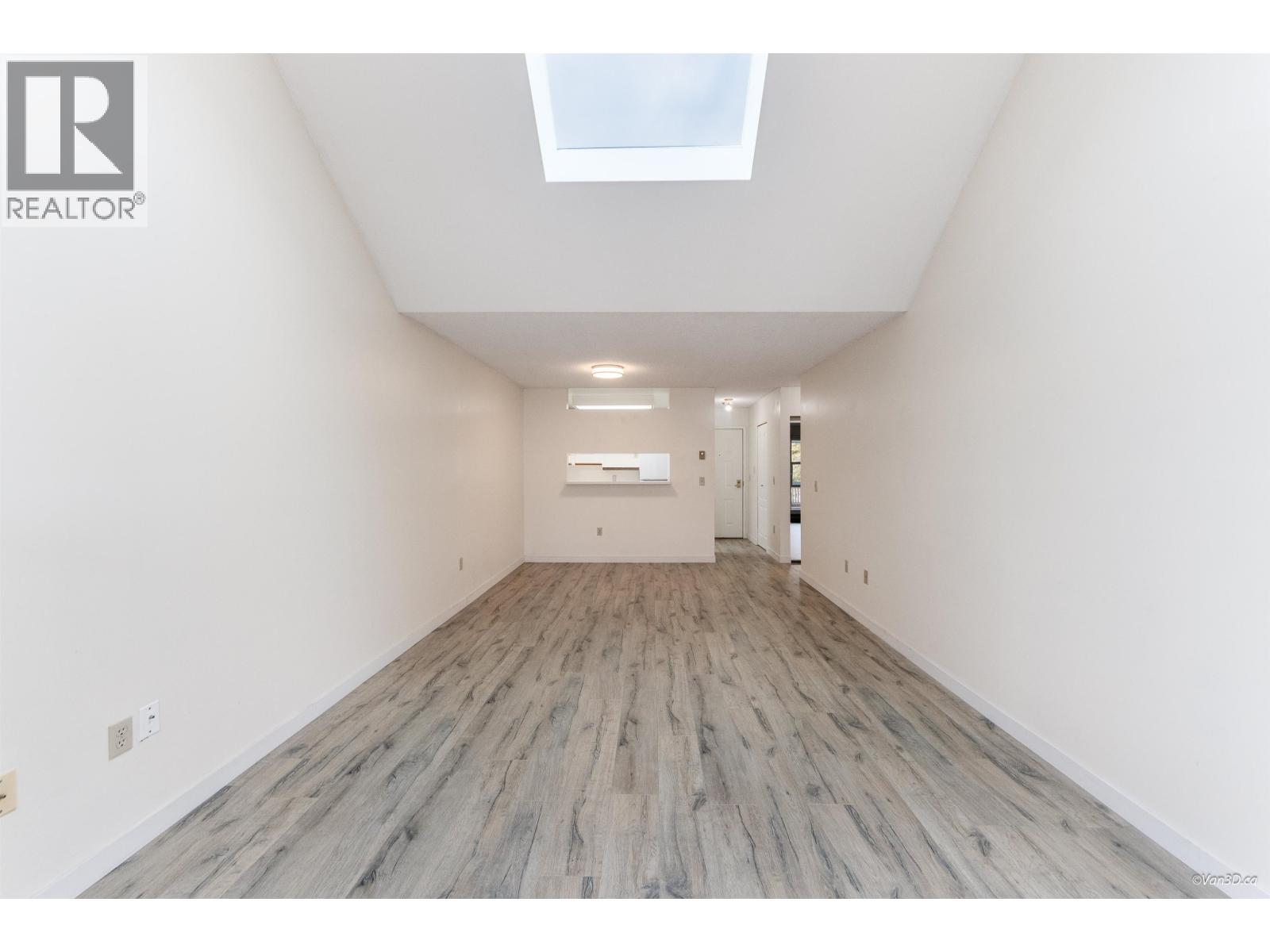 310 7580 Minoru Boulevard, Richmond, British Columbia  V6Y 1Z5 - Photo 5 - R3060890