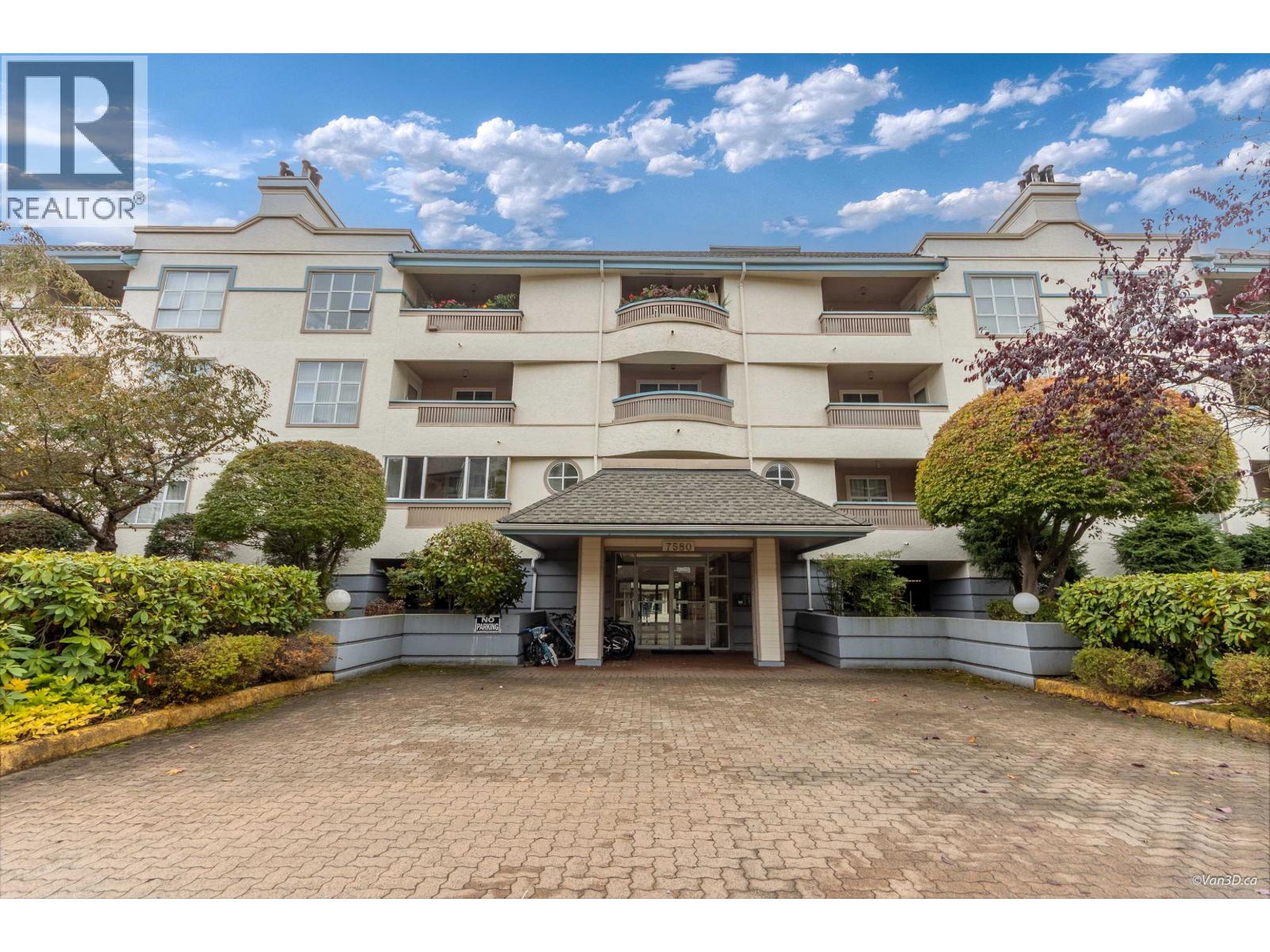 310 7580 Minoru Boulevard, Richmond, British Columbia  V6Y 1Z5 - Photo 2 - R3060890
