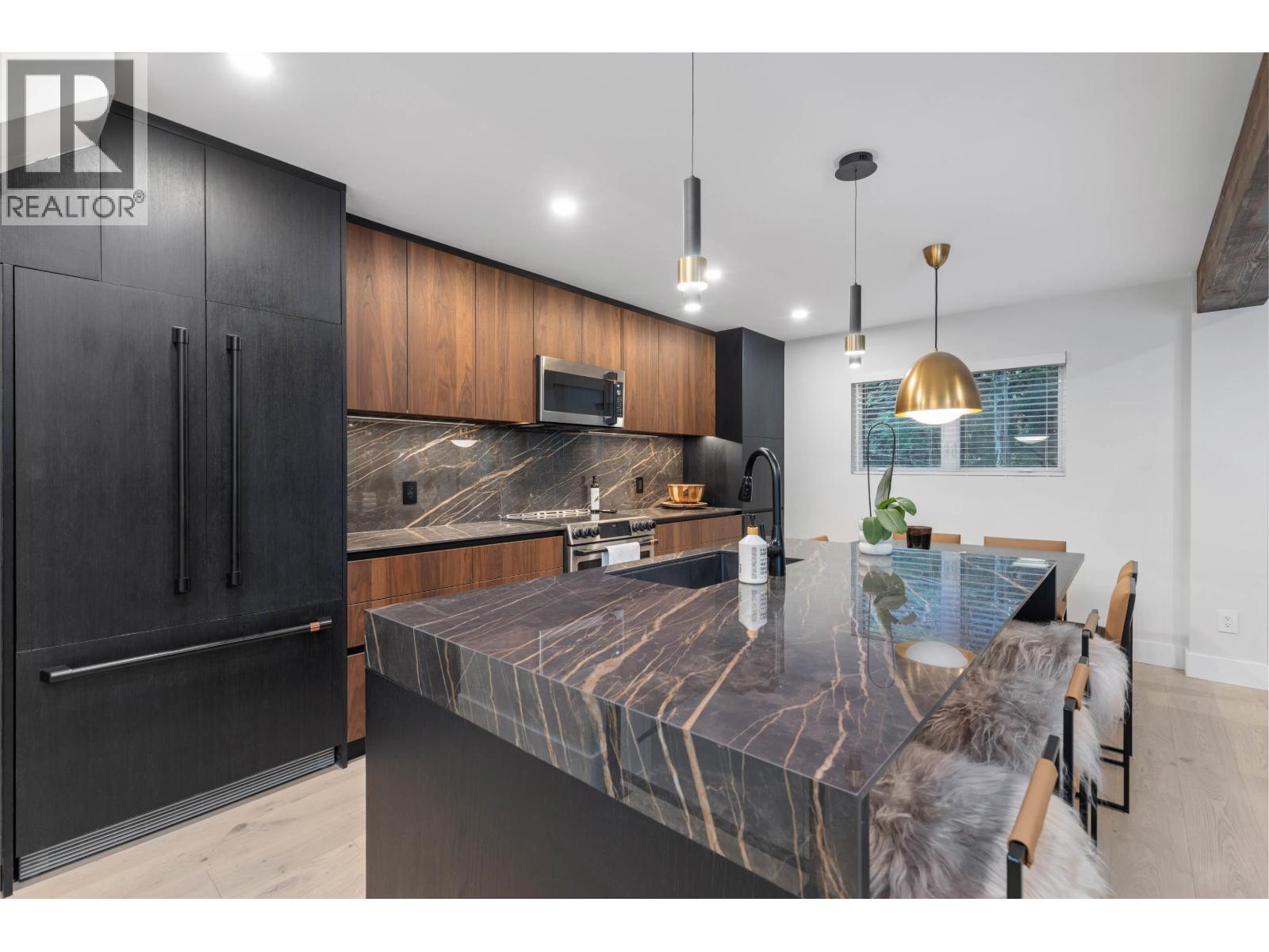 2154 WHISTLER ROAD, Whistler, British Columbia
