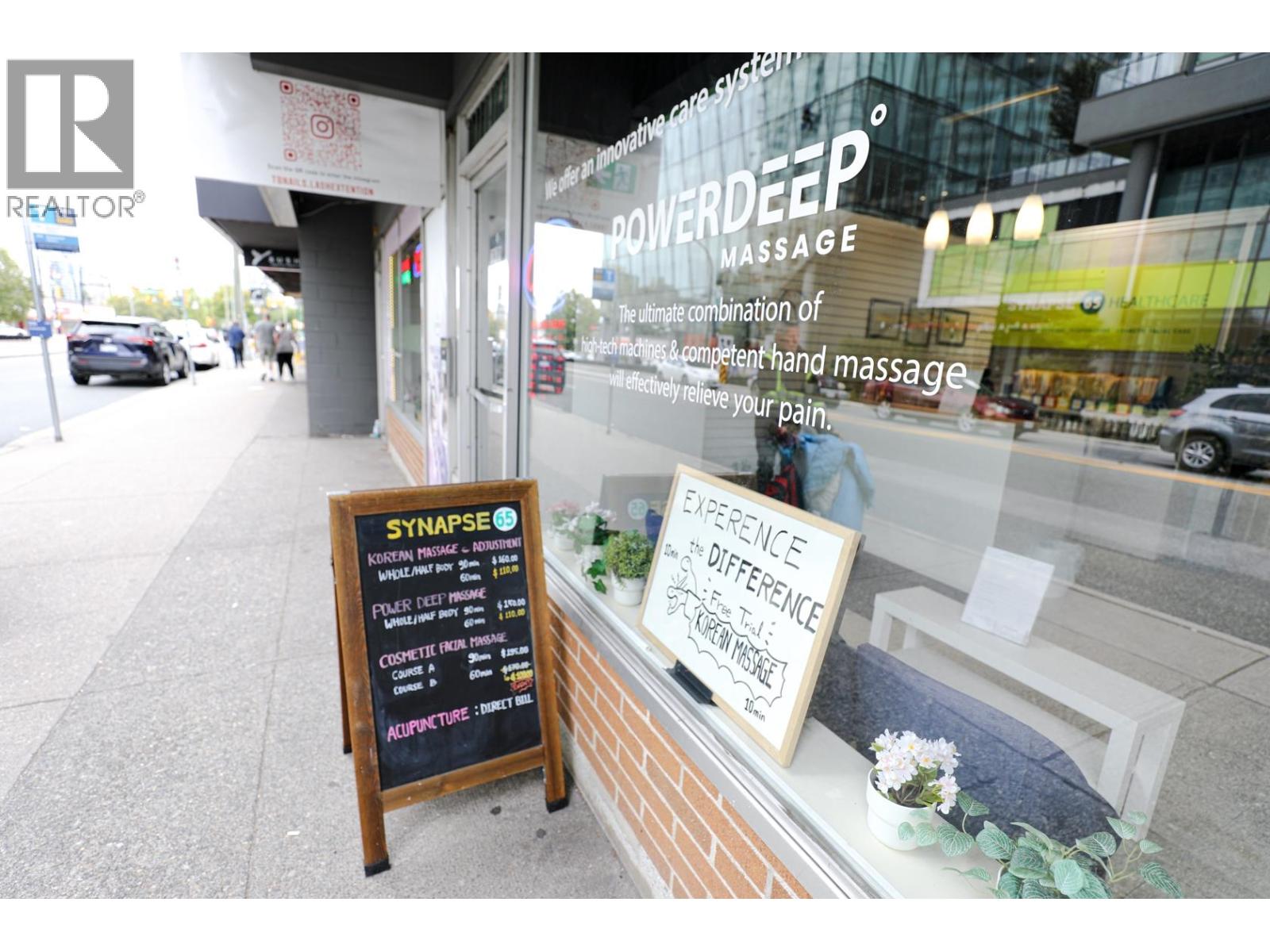 7347b Edmonds Street, Burnaby, British Columbia  V3N 1A7 - Photo 3 - C8072059