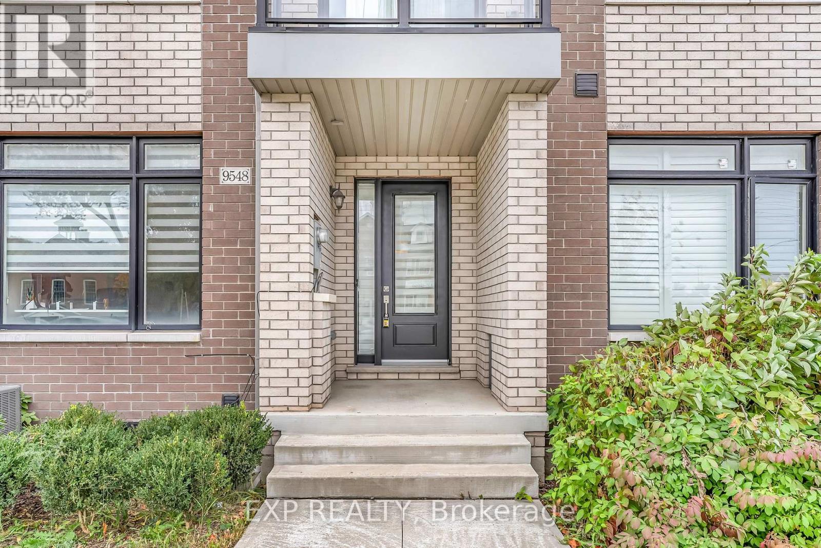 9548 Weston Road, Vaughan, Ontario  L4H 0P4 - Photo 2 - N12476222