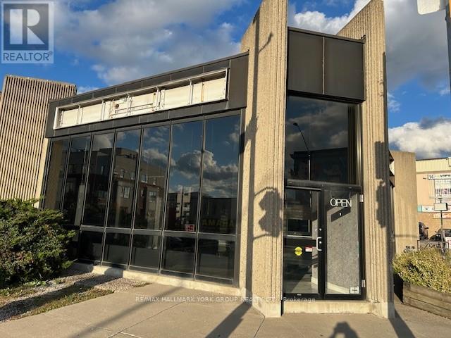 15255 Yonge Street, Aurora, Ontario  L4G 1N5 - Photo 2 - N12476288