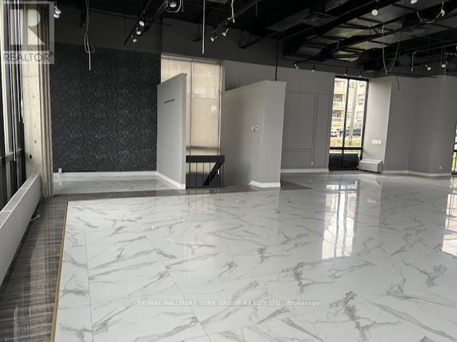 15255 Yonge Street, Aurora, Ontario  L4G 1N5 - Photo 9 - N12476288