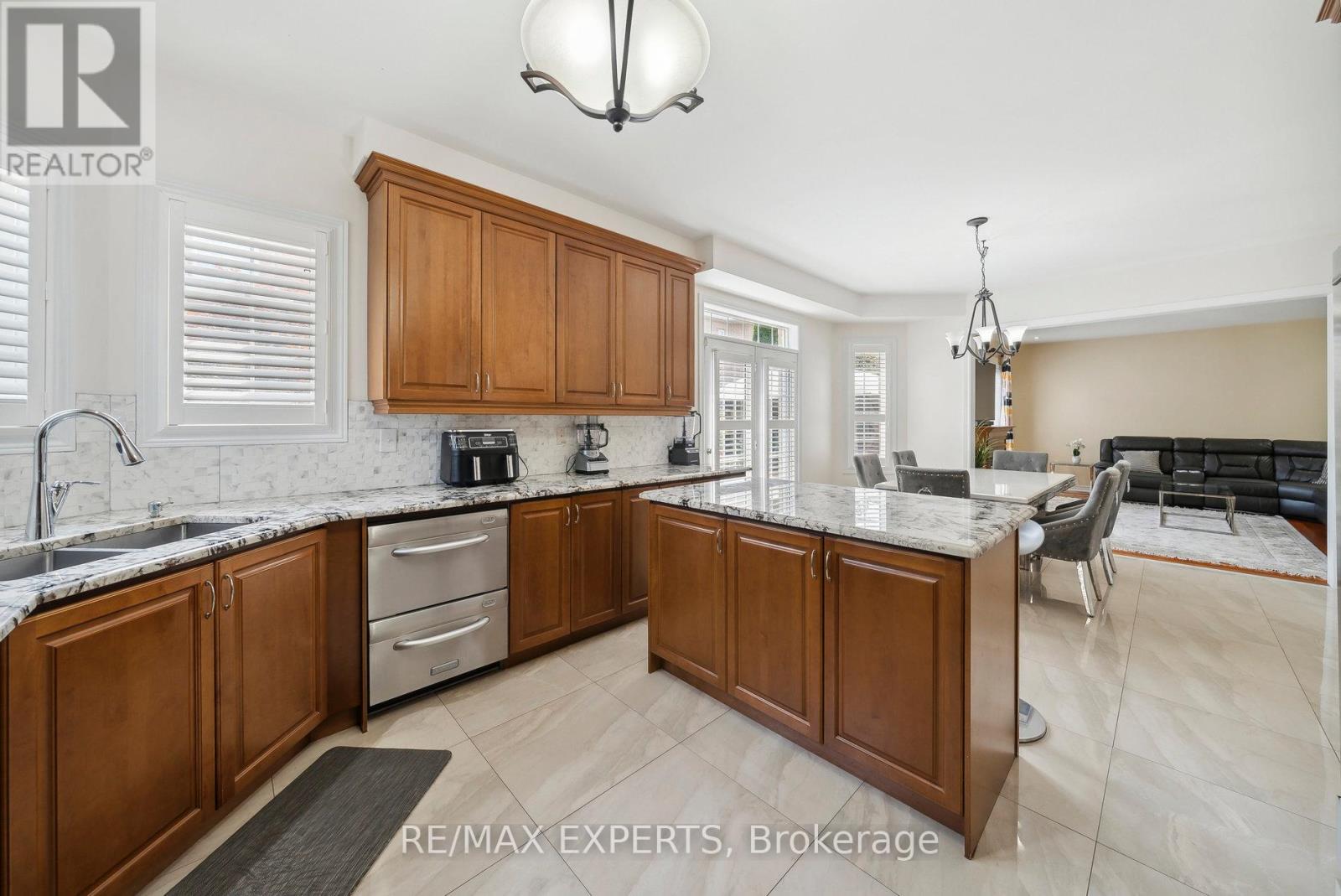 126 Josephine Road W, Vaughan, Ontario  L4H 0N6 - Photo 22 - N12476314
