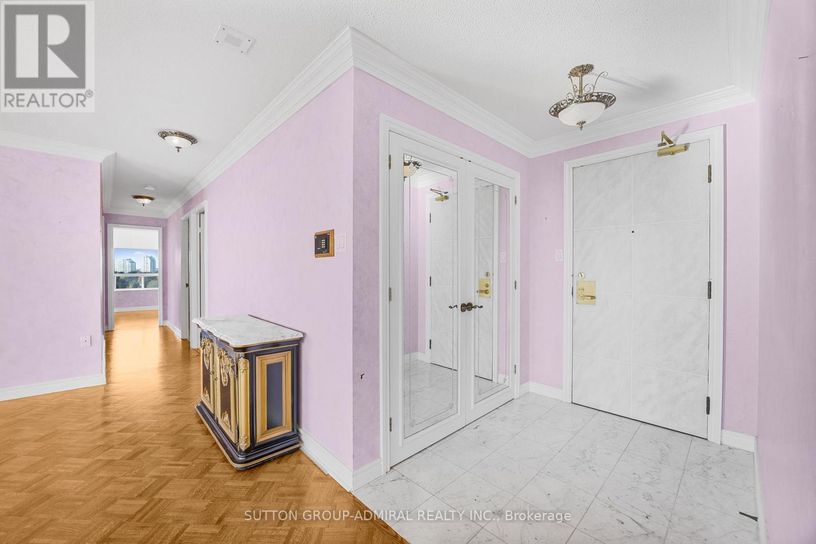 1402 - 343 Clark Avenue W, Vaughan, Ontario  L4J 7K5 - Photo 4 - N12476344