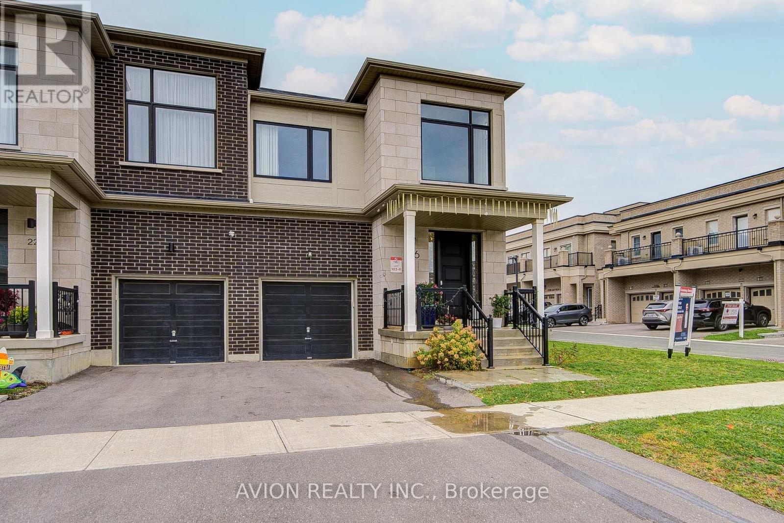 16 CALLISTO LANE, Richmond Hill, Ontario