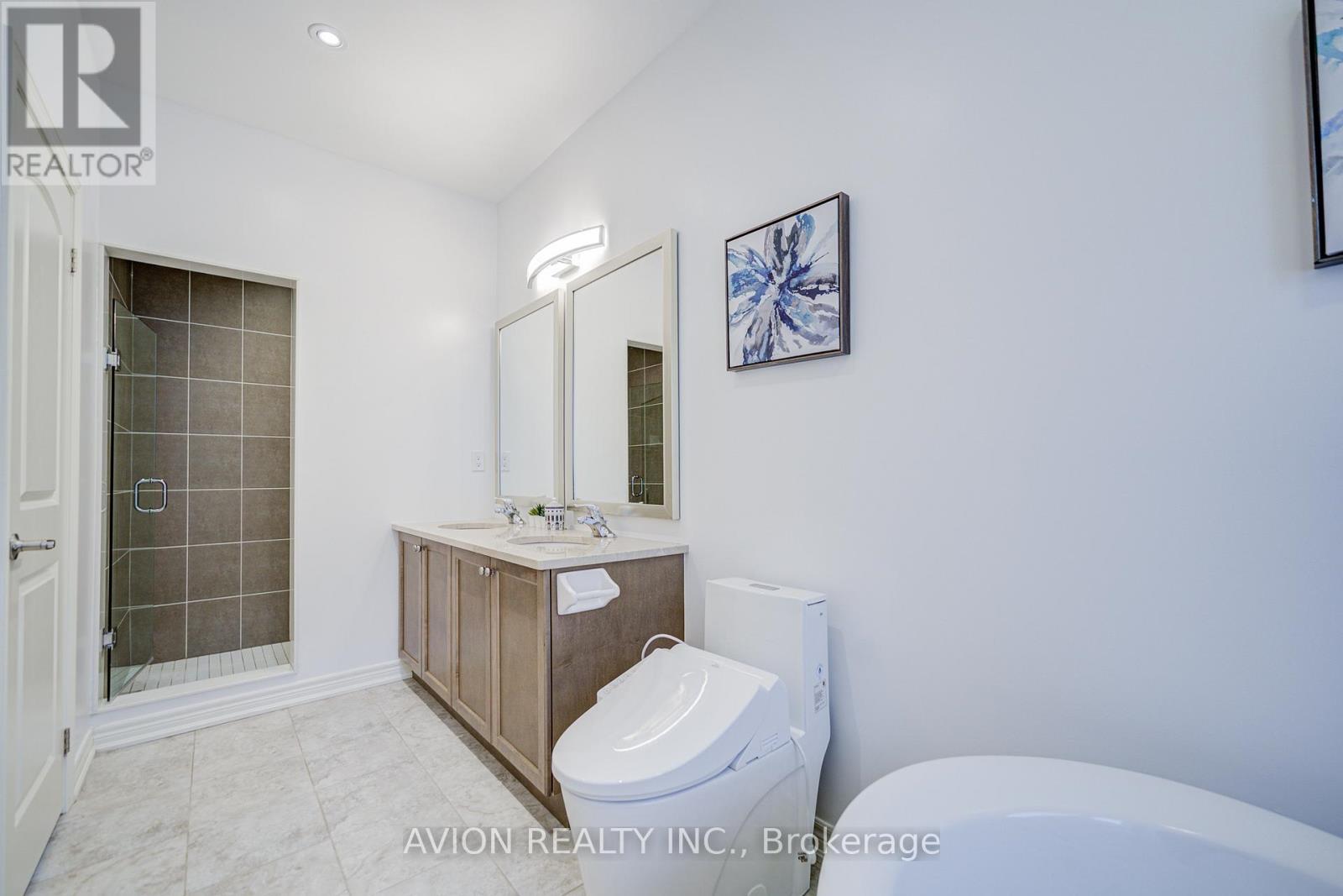 16 Callisto Lane, Richmond Hill, Ontario  L4C 4Z2 - Photo 24 - N12476354