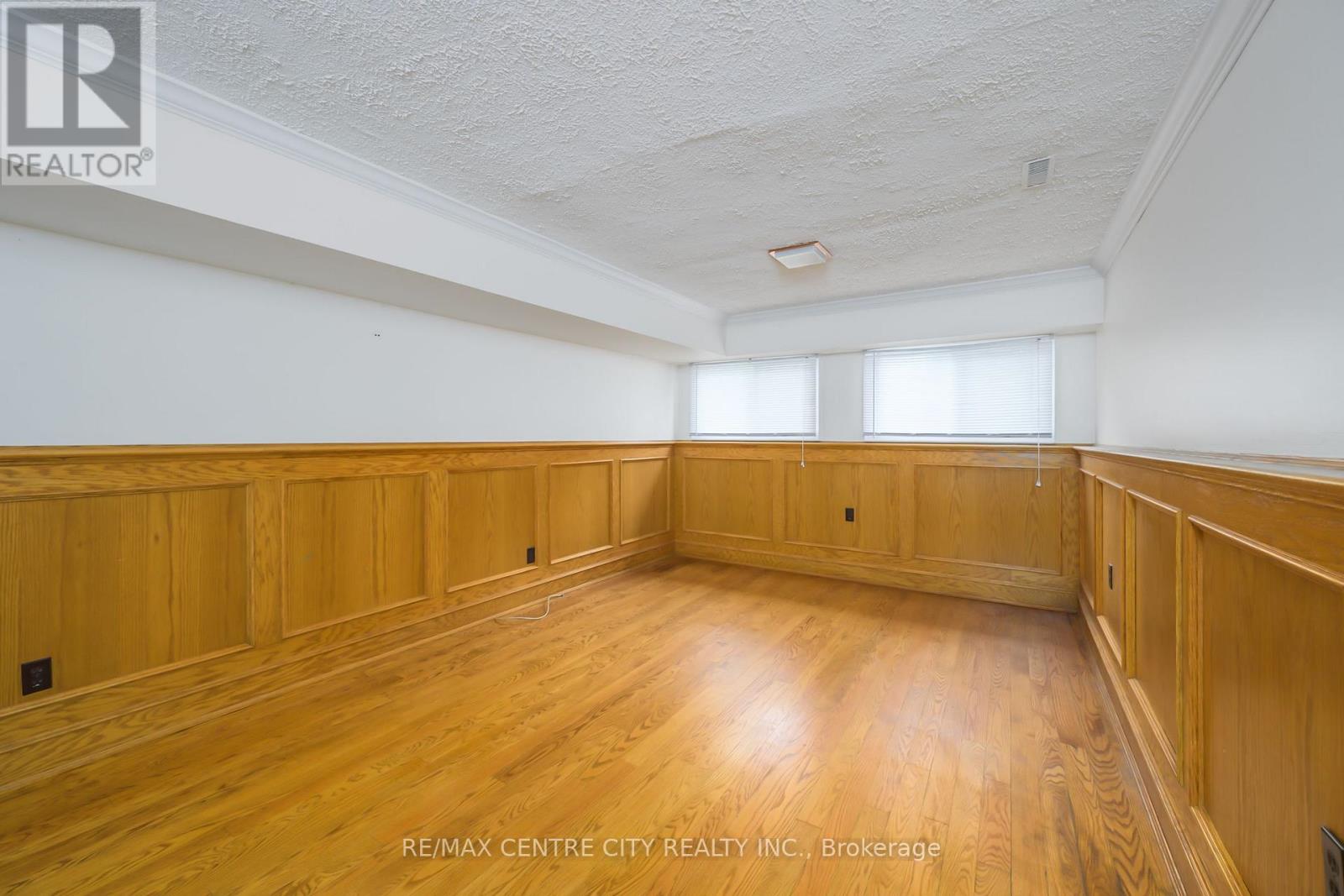 231 Banbury Road, London South, Ontario  N5Z 4M1 - Photo 20 - X12476469
