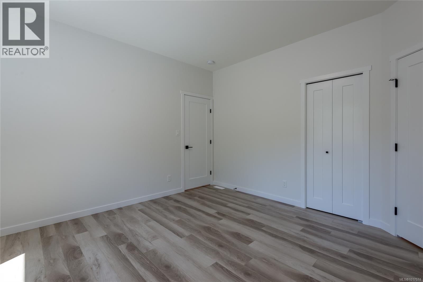 A 1025 9th Ave, Campbell River, British Columbia  V9W 4A8 - Photo 14 - 1017574