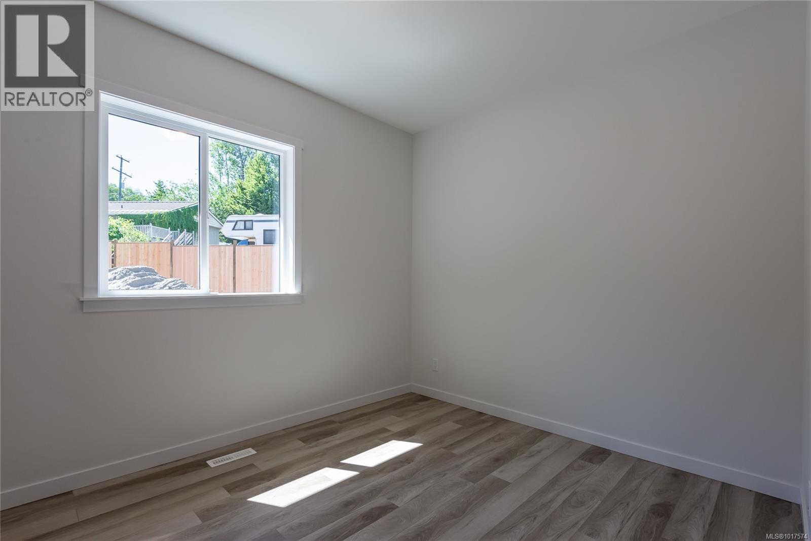 A 1025 9th Ave, Campbell River, British Columbia  V9W 4A8 - Photo 18 - 1017574