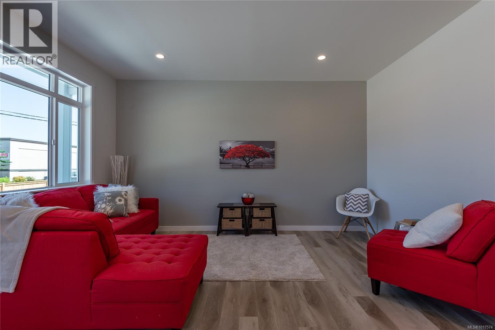 A 1025 9th Ave, Campbell River, British Columbia  V9W 4A8 - Photo 6 - 1017574