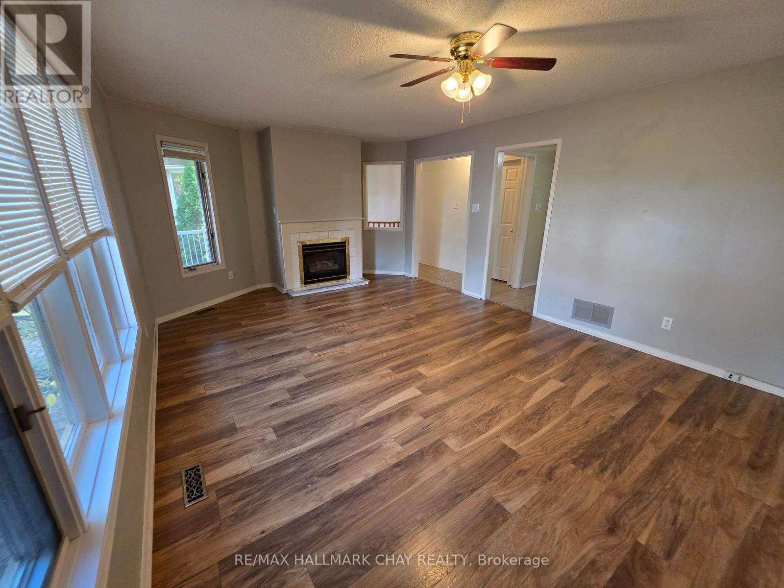 199 Livingstone Street W, Barrie, Ontario  L4N 6Z9 - Photo 12 - S12476234