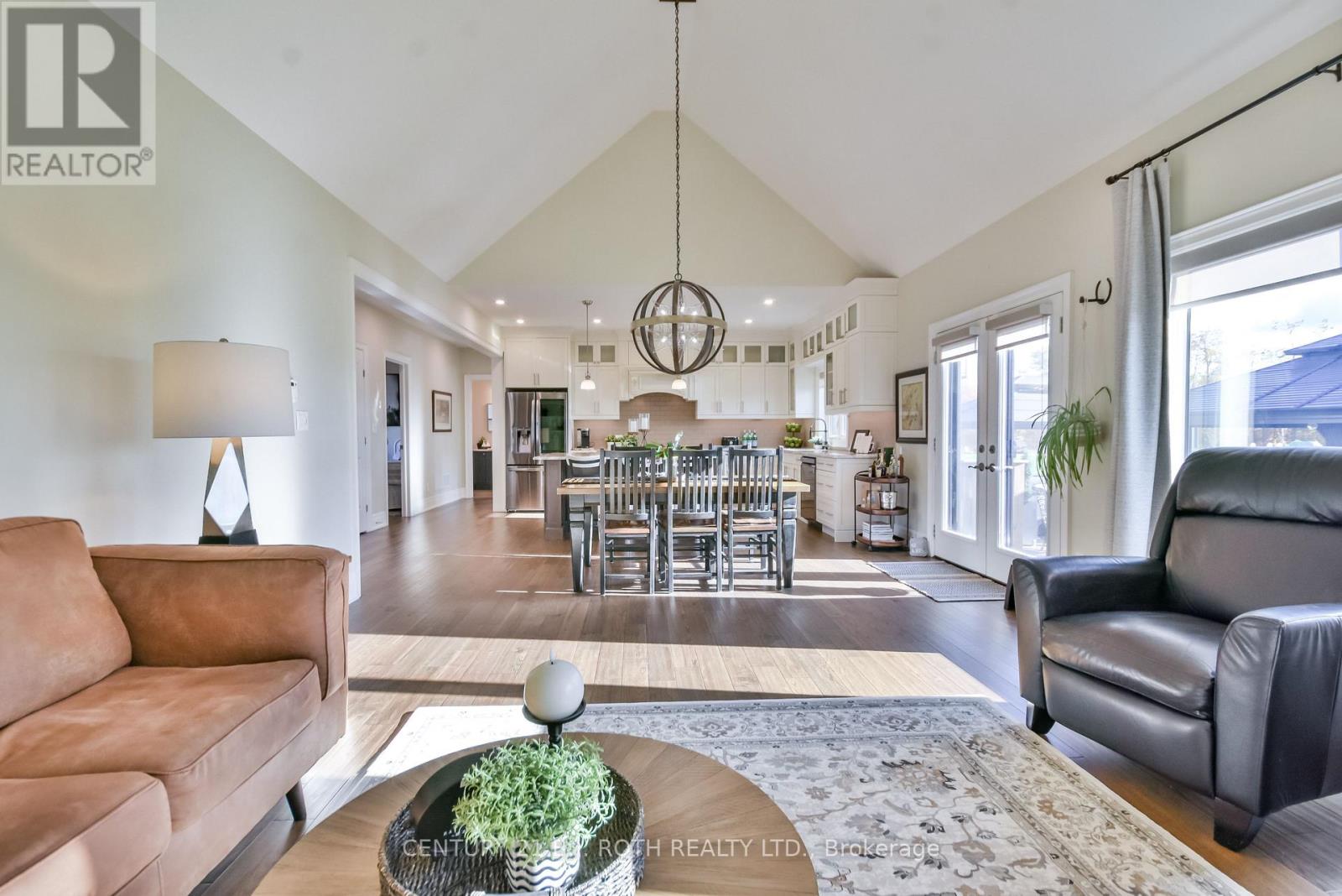 20 Morgan Drive, Oro-Medonte, Ontario  L0K 1E0 - Photo 14 - S12476251