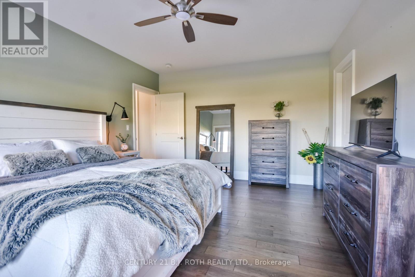 20 Morgan Drive, Oro-Medonte, Ontario  L0K 1E0 - Photo 18 - S12476251