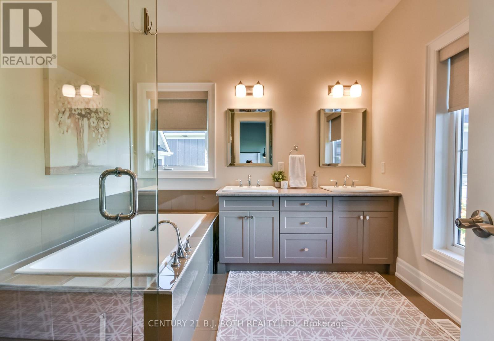 20 Morgan Drive, Oro-Medonte, Ontario  L0K 1E0 - Photo 19 - S12476251