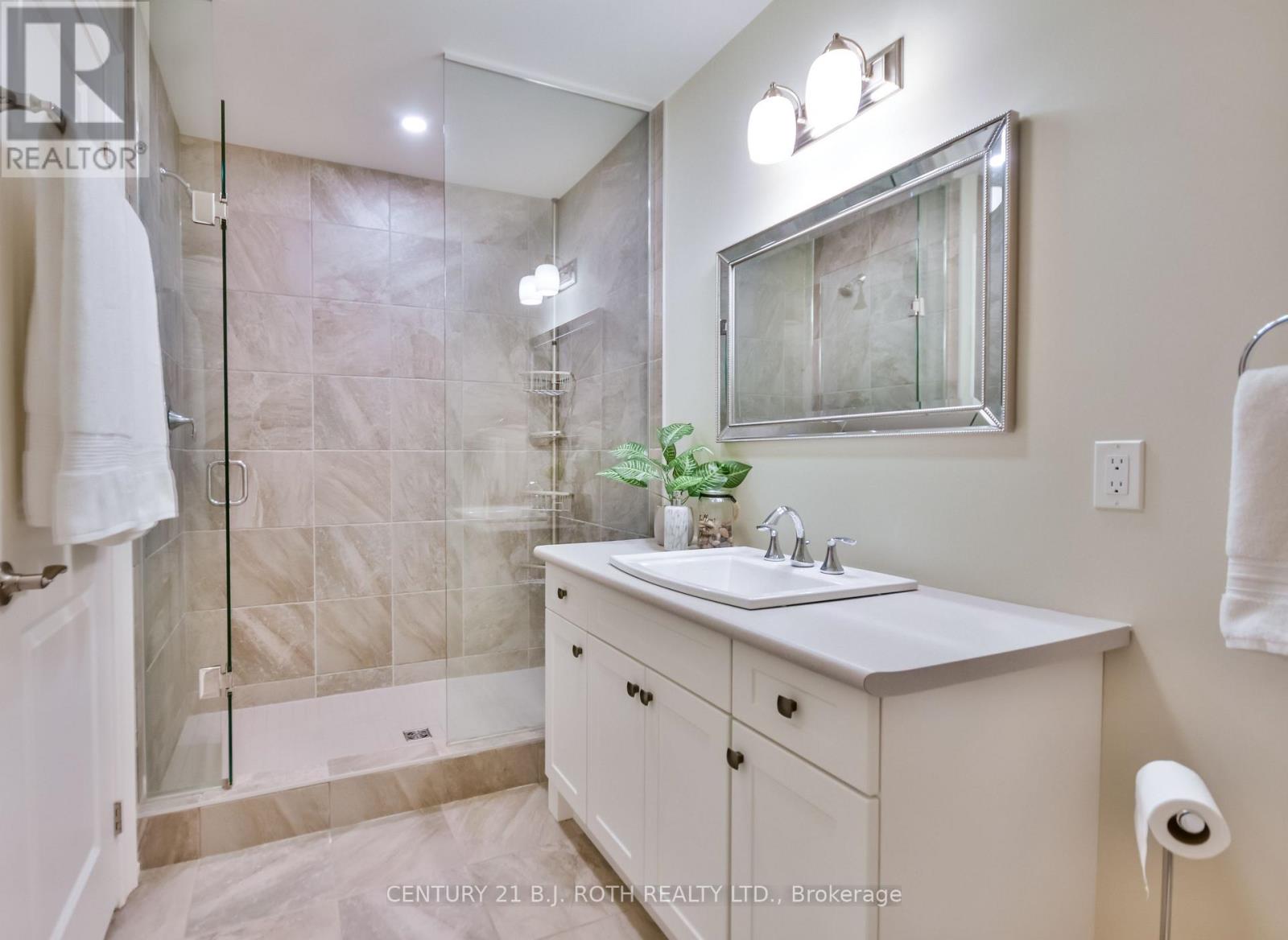 20 Morgan Drive, Oro-Medonte, Ontario  L0K 1E0 - Photo 32 - S12476251