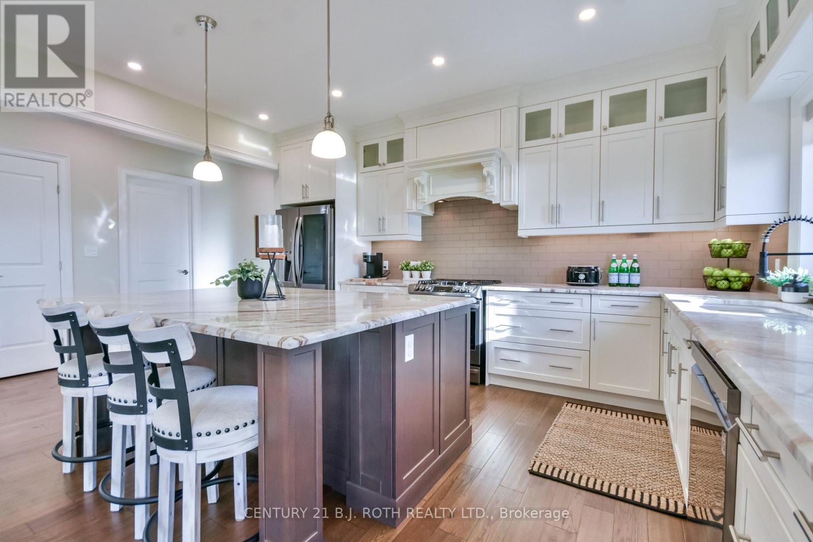 20 Morgan Drive, Oro-Medonte, Ontario  L0K 1E0 - Photo 7 - S12476251