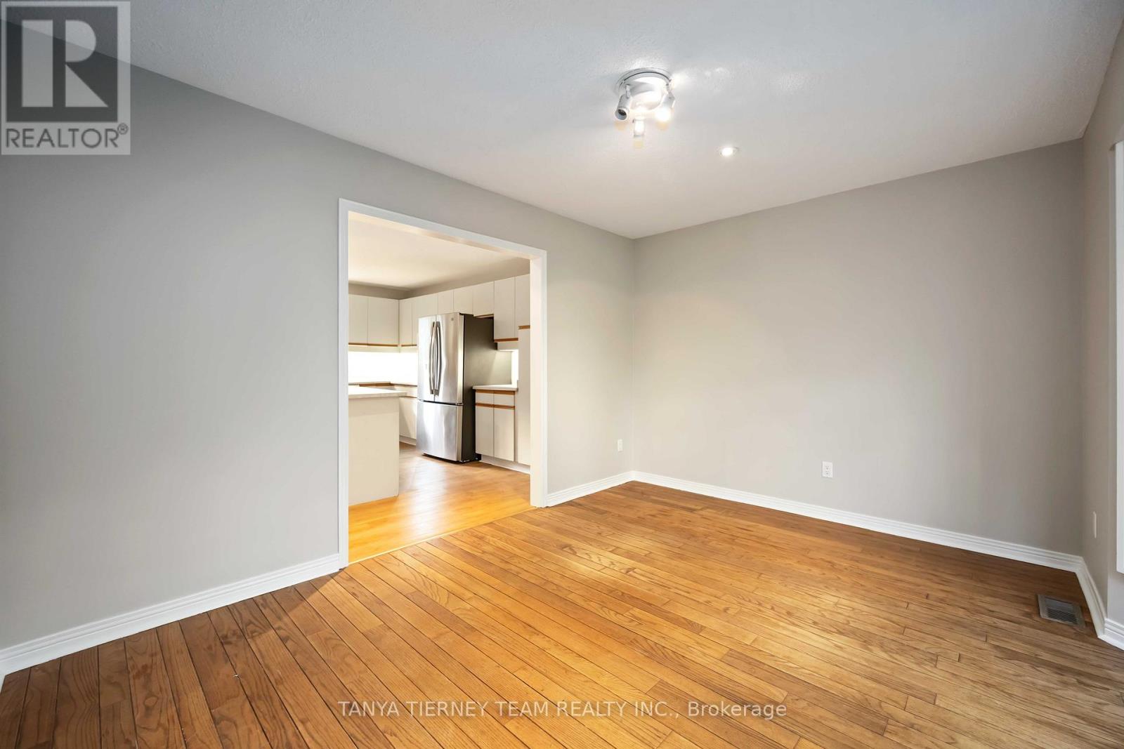 1862 Pinegrove Avenue, Pickering, Ontario  L1V 1K7 - Photo 10 - E12476435