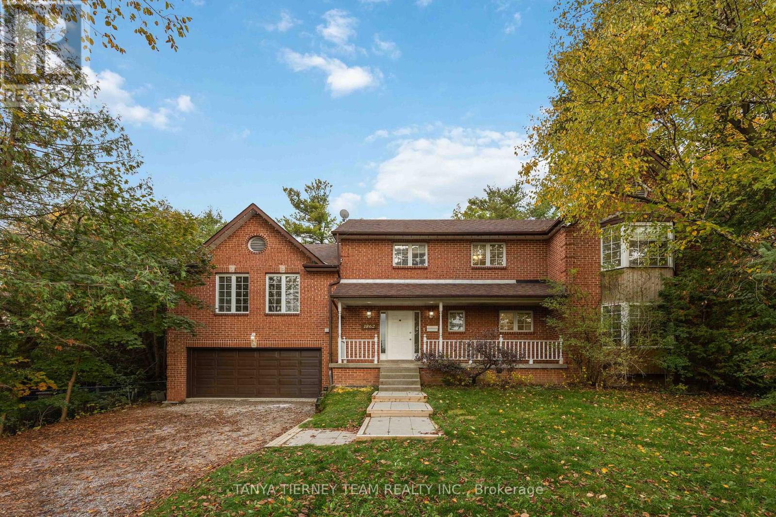 1862 Pinegrove Avenue, Pickering, Ontario  L1V 1K7 - Photo 2 - E12476435