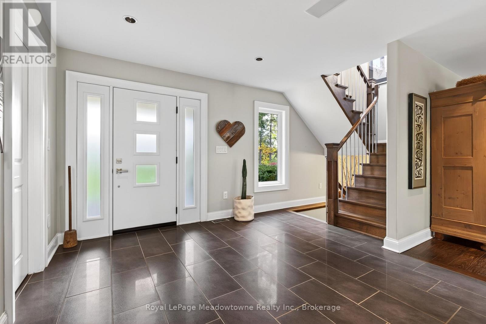 8495 Appleby Line, Milton, Ontario  L0P 1B0 - Photo 6 - W12476548