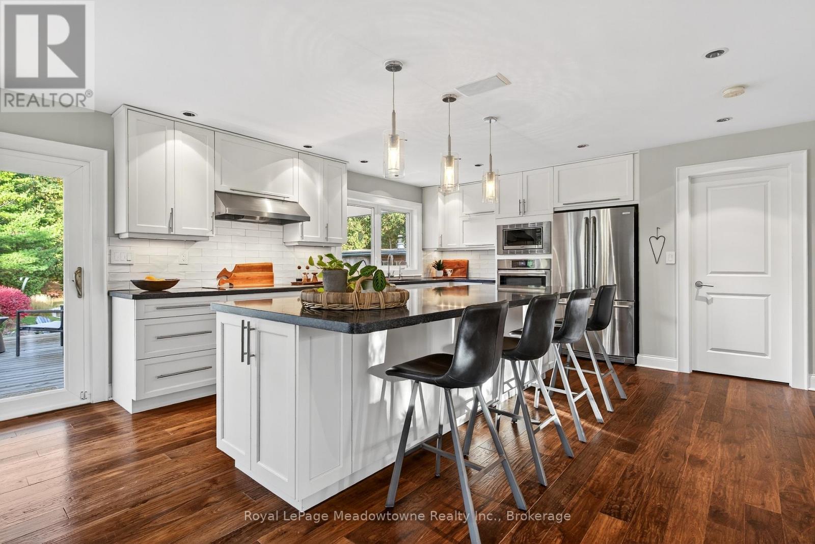 8495 Appleby Line, Milton, Ontario  L0P 1B0 - Photo 9 - W12476548