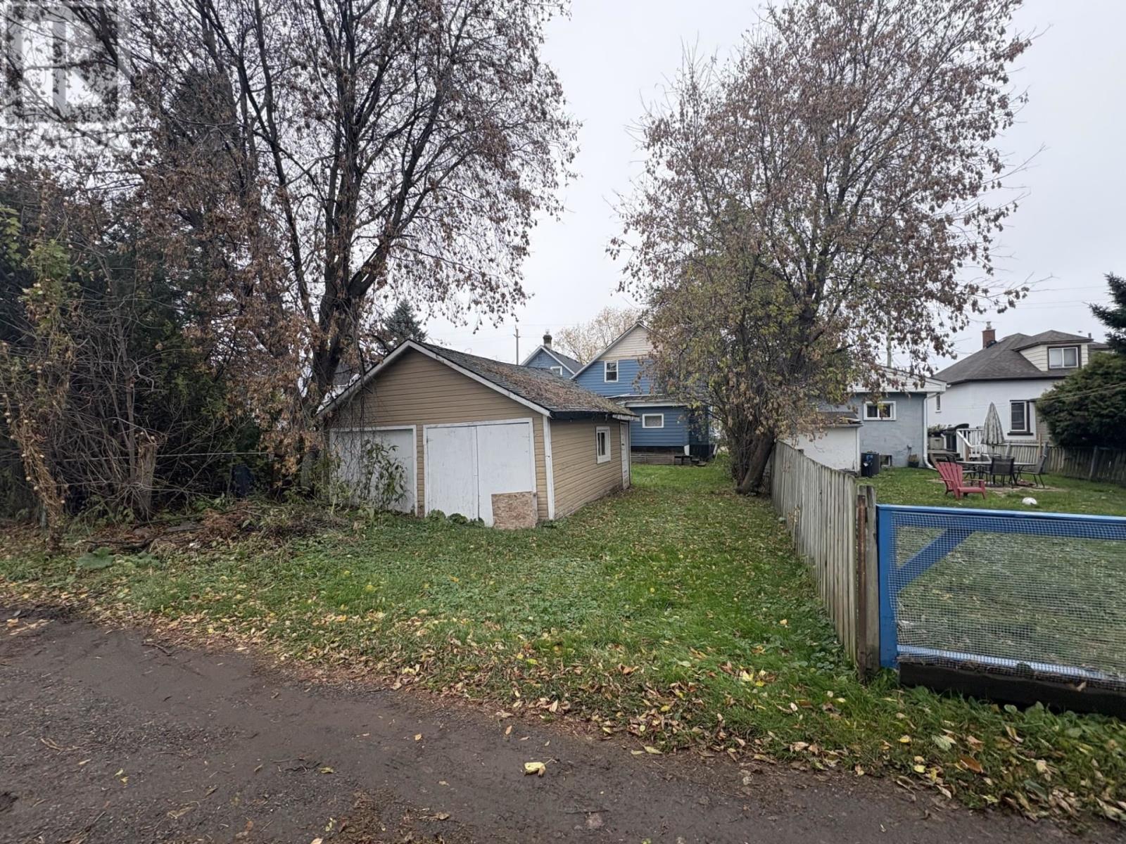 229 Mcintyre, Thunder Bay, Ontario  P7A 3B3 - Photo 4 - TB253283