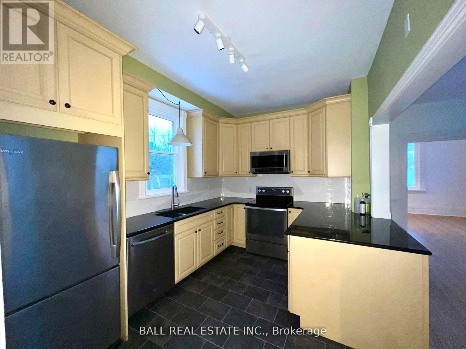 134 Water Street, Selwyn, Ontario  K0L 2H0 - Photo 12 - X12471361