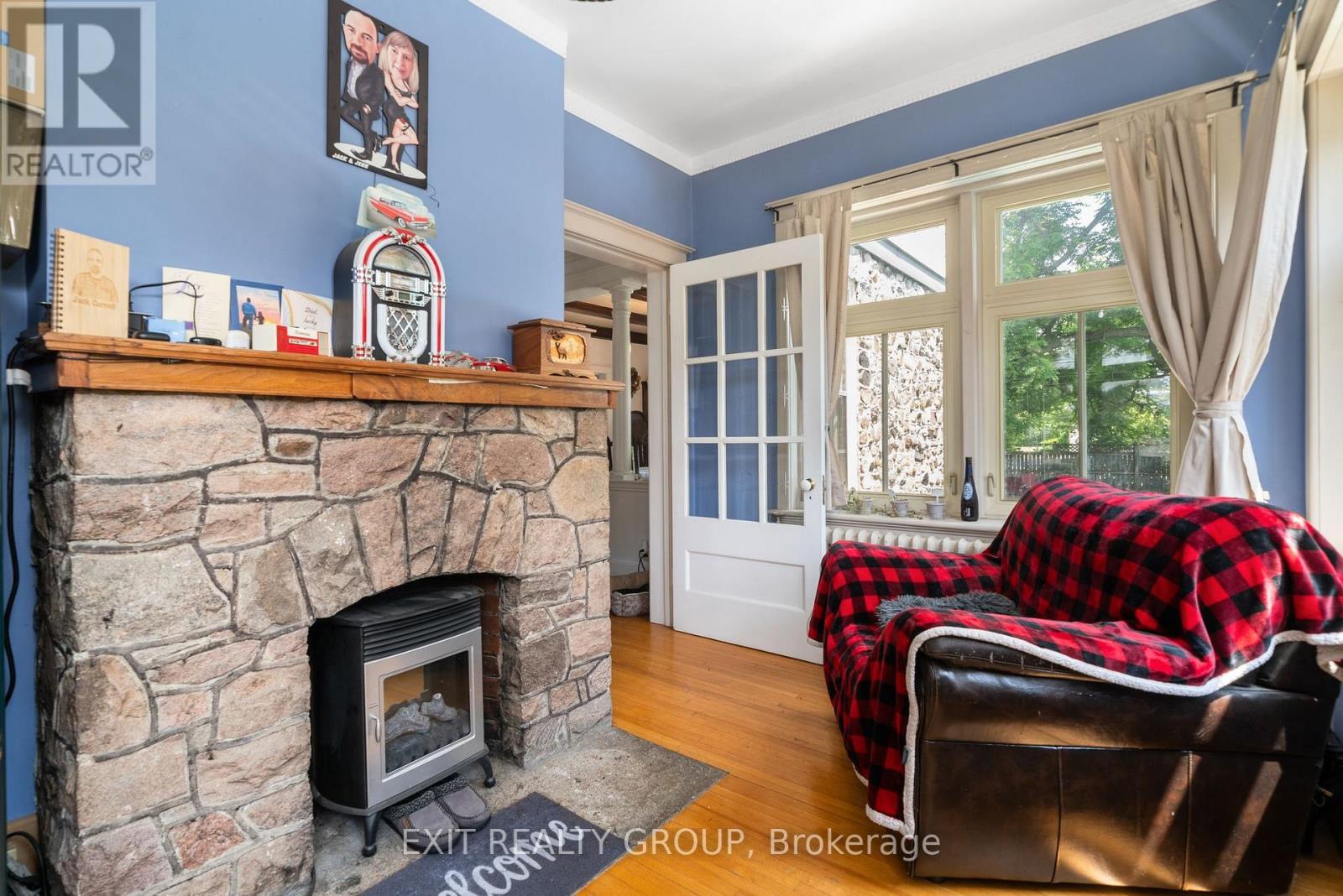 219 East Street, Greater Napanee, Ontario  K7R 1T2 - Photo 14 - X12476401