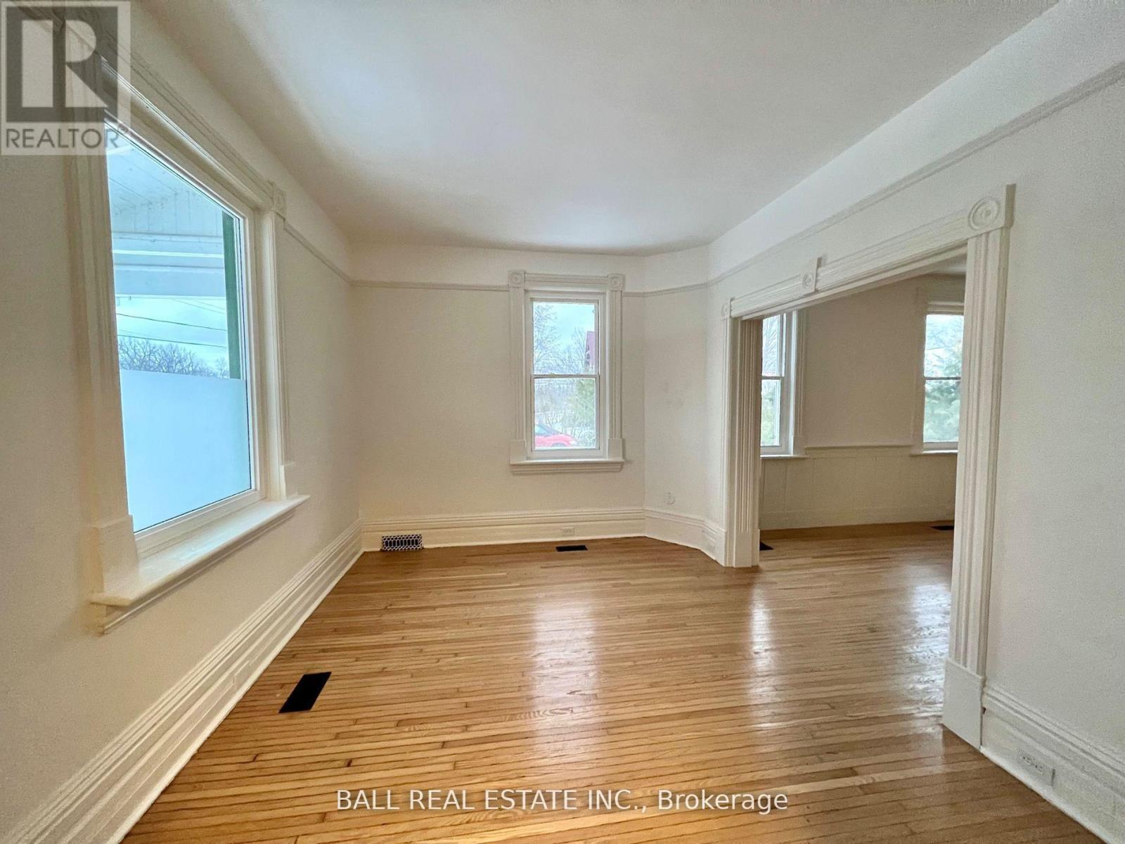 134 Water Street, Selwyn, Ontario  K0L 2H0 - Photo 7 - X12471361