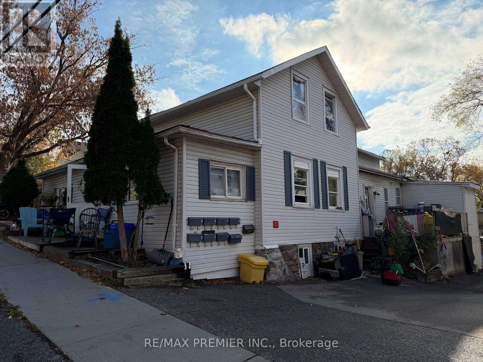650-654 SRIGLEY STREET, Newmarket, Ontario