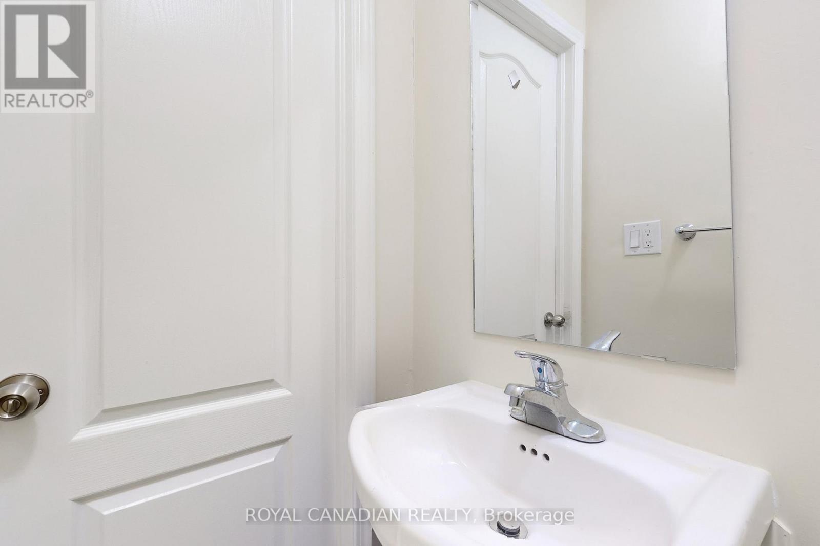 17 Haley Court, Brampton, Ontario  L6S 1N6 - Photo 24 - W12476217