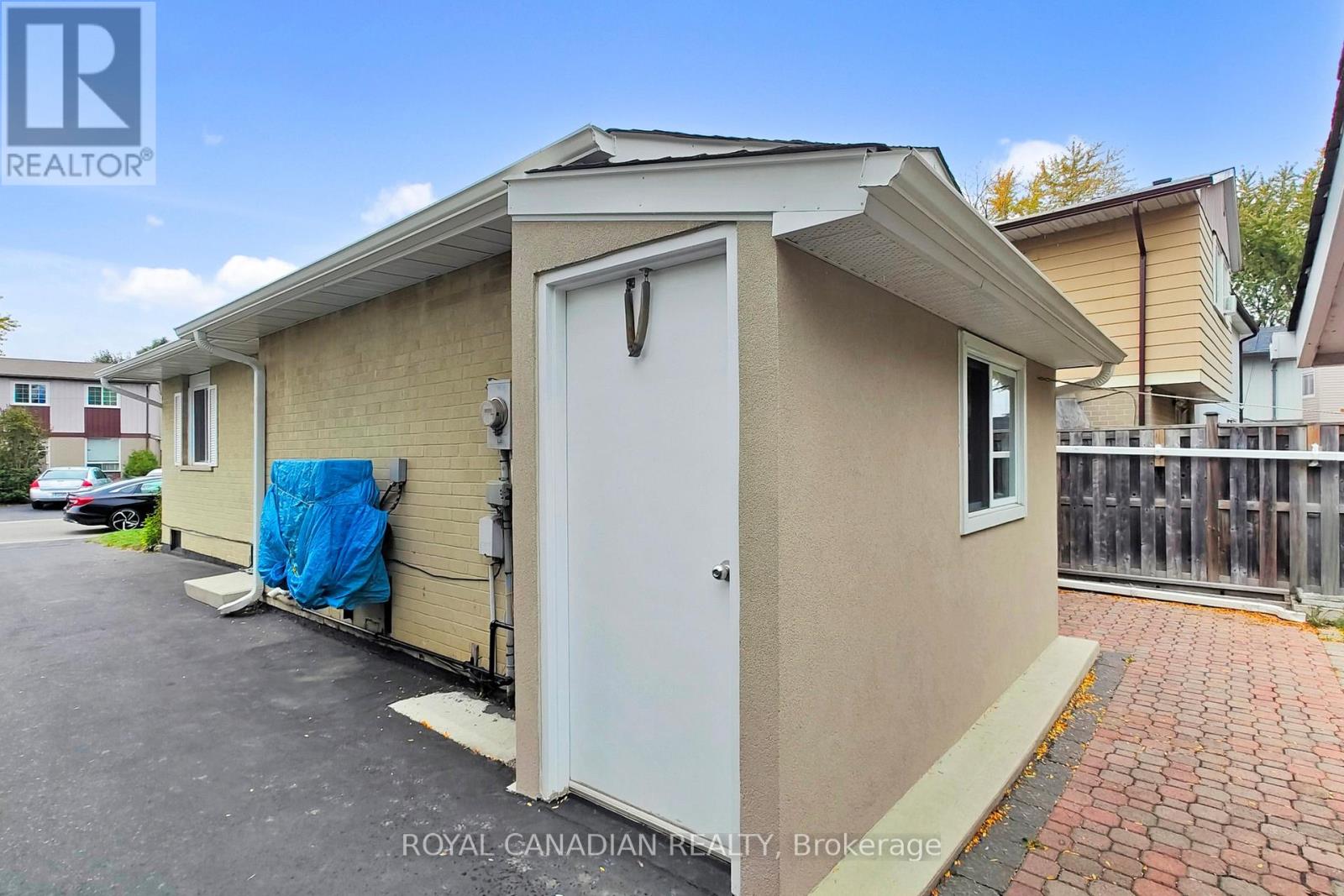 17 Haley Court, Brampton, Ontario  L6S 1N6 - Photo 44 - W12476217
