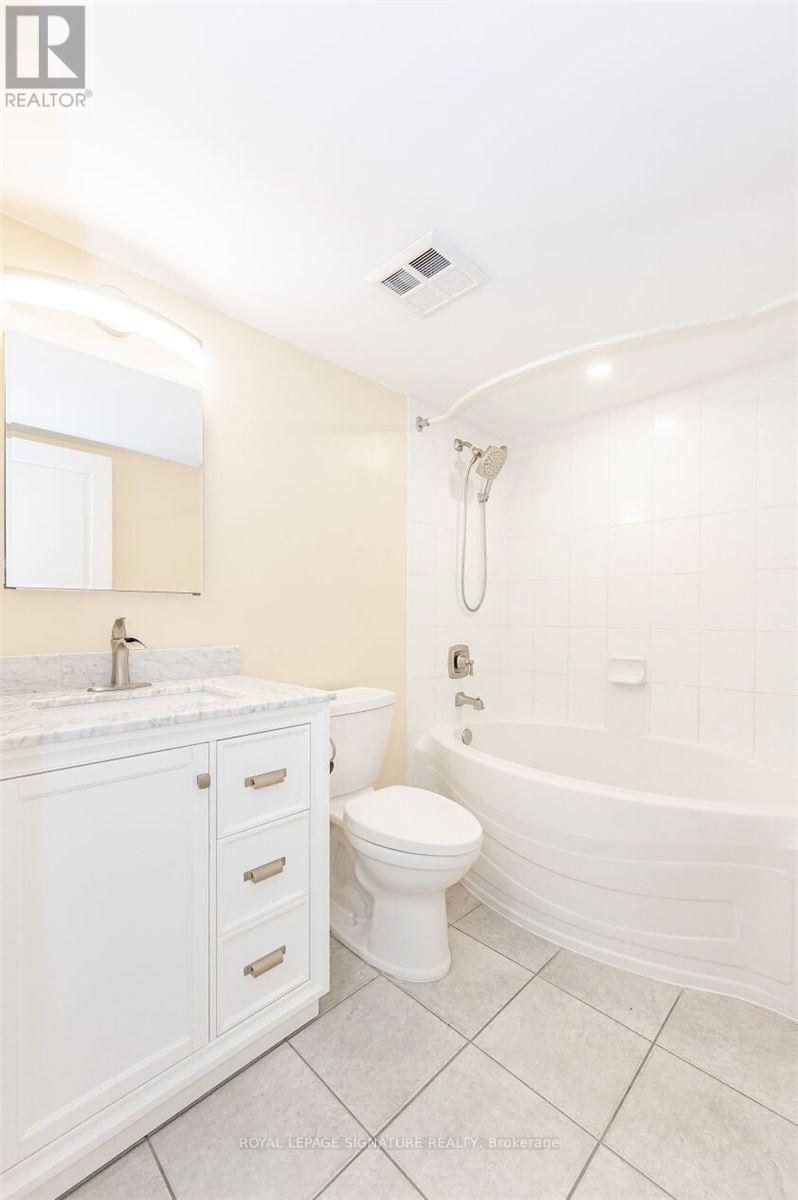 1013 - 2565 Erin Centre Boulevard, Mississauga, Ontario  L5M 6Z8 - Photo 11 - W12476236