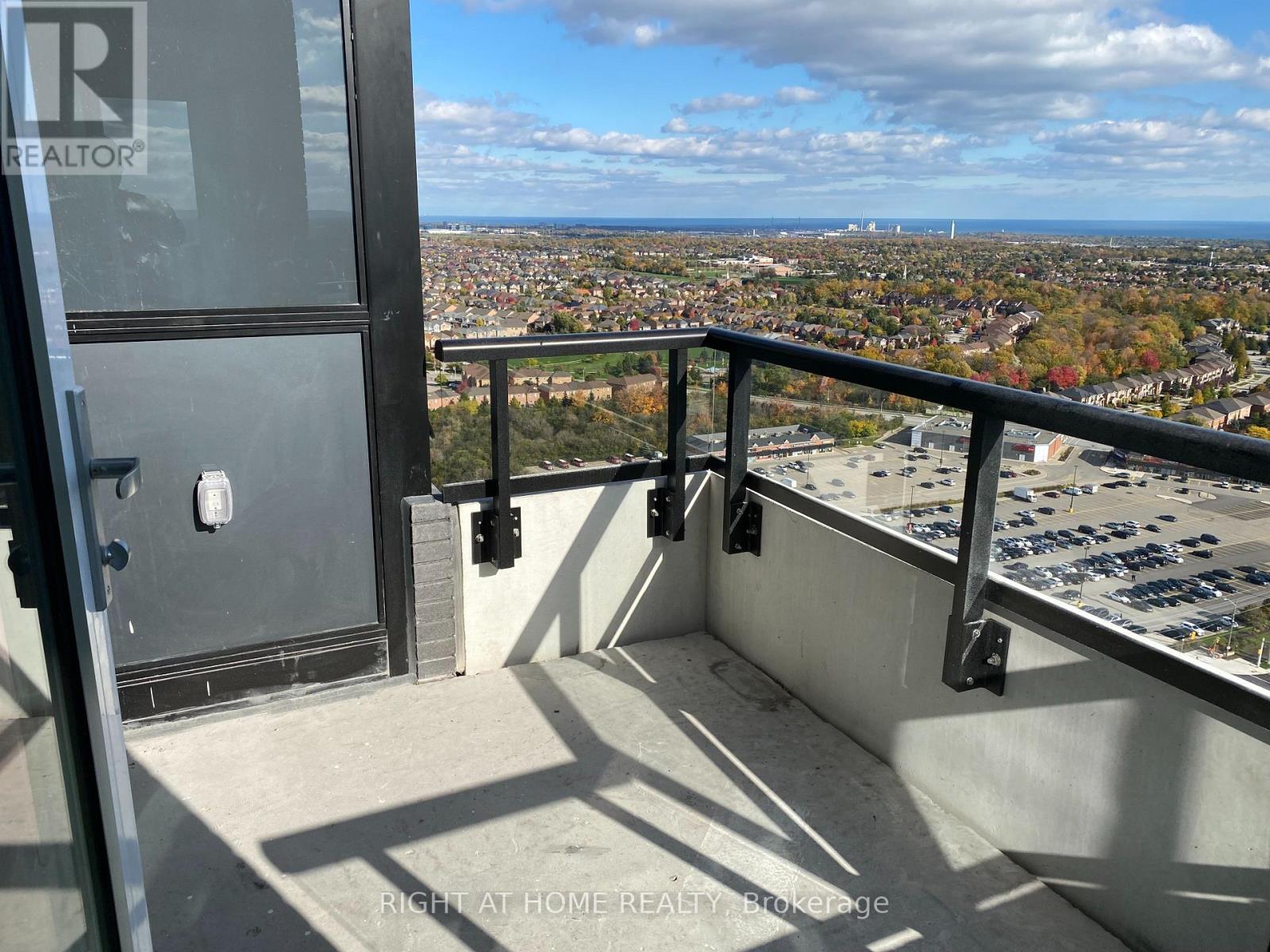 2503 - 297 Oak Walk Drive, Oakville, Ontario  L6H 3R6 - Photo 21 - W12476241