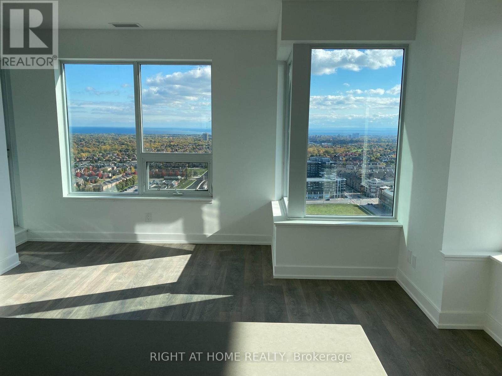 2503 - 297 Oak Walk Drive, Oakville, Ontario  L6H 3R6 - Photo 7 - W12476241