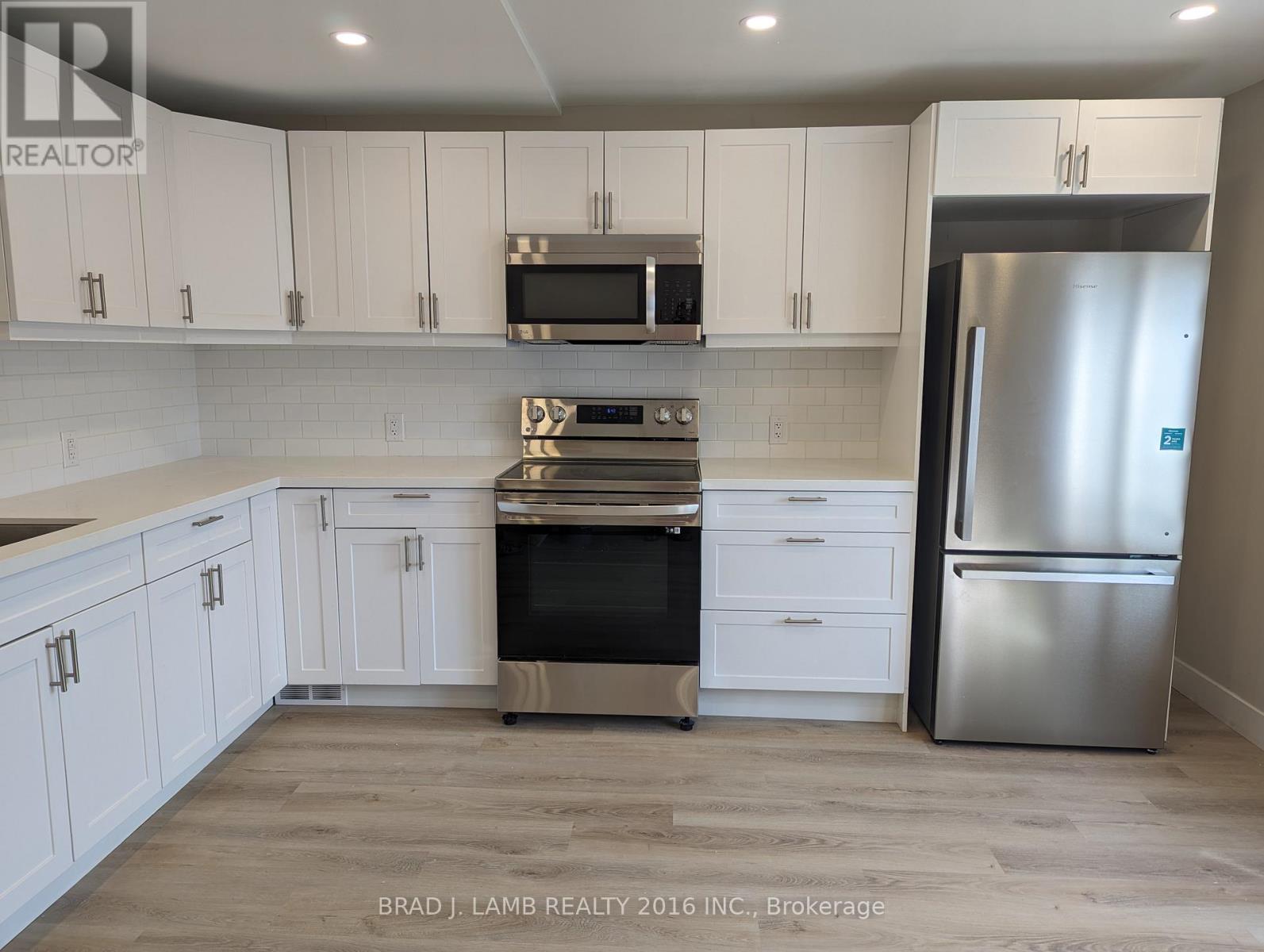 Upper - 20 Earlscourt Avenue, Toronto, Ontario  M6E 4A6 - Photo 2 - W12476249
