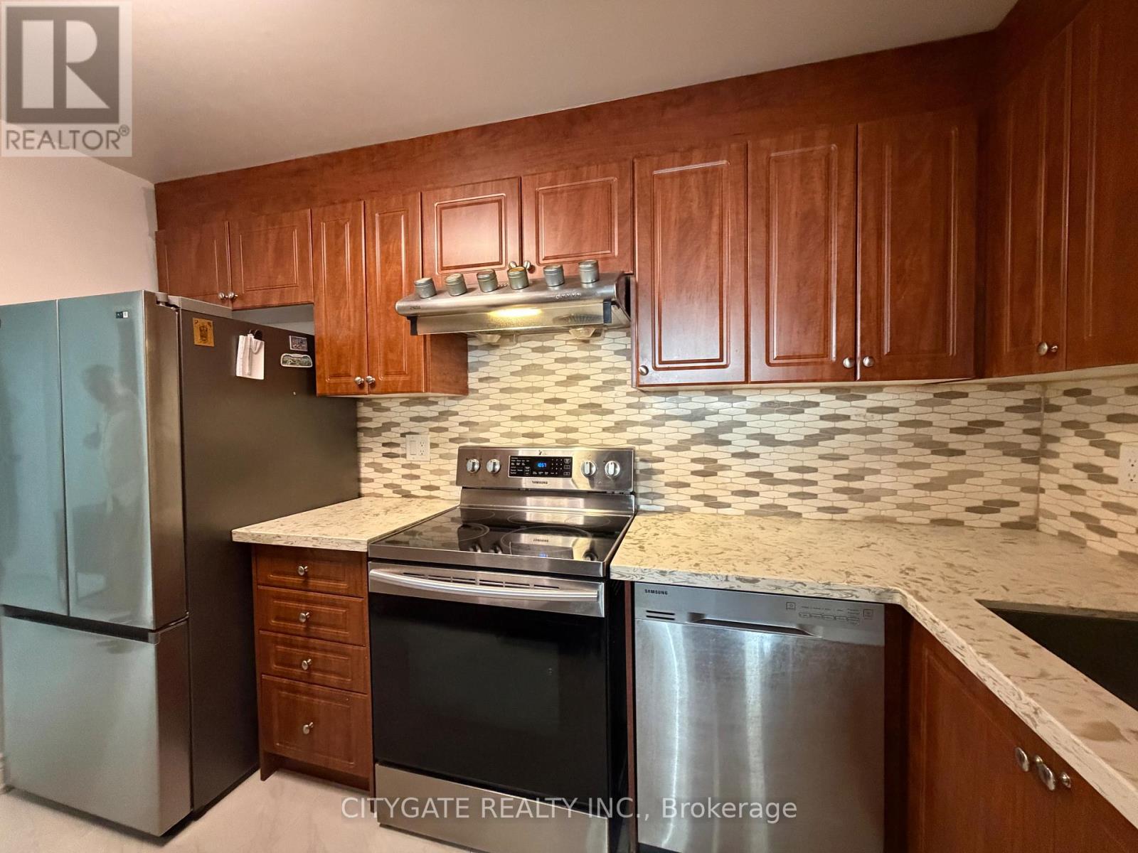 1412 - 3700 Kaneff Crescent, Mississauga, Ontario  L5A 4B8 - Photo 16 - W12476252