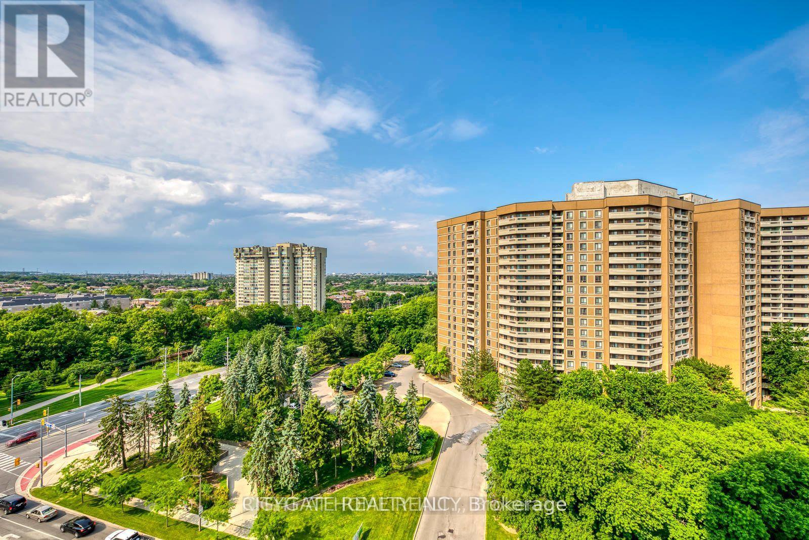 1412 - 3700 Kaneff Crescent, Mississauga, Ontario  L5A 4B8 - Photo 2 - W12476252