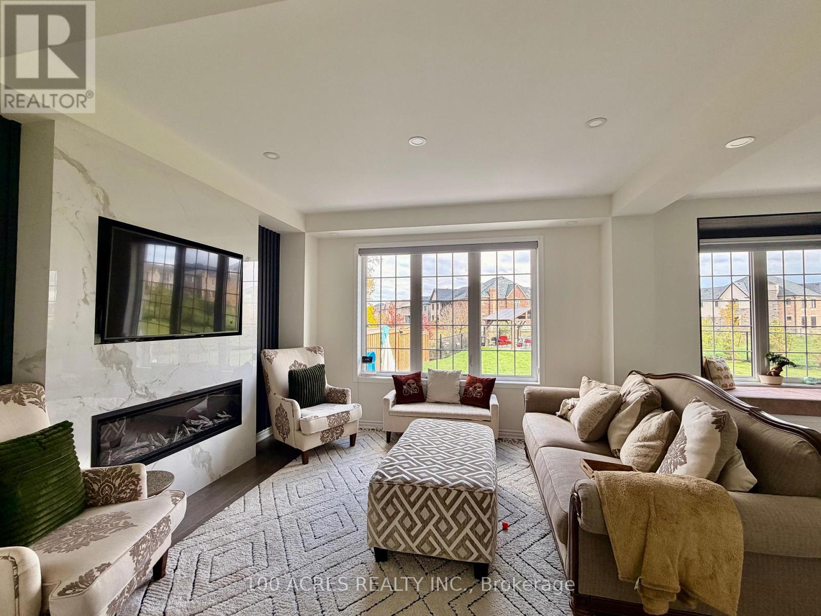 63 Eberly Woods Drive, Caledon, Ontario  L7C 4J3 - Photo 6 - W12476270