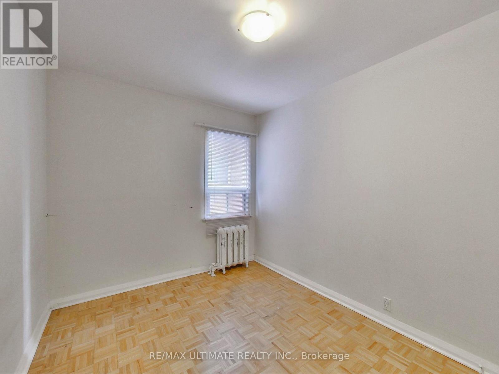 Main - 1652 Dufferin Street, Toronto, Ontario  M6H 3L8 - Photo 17 - W12476277